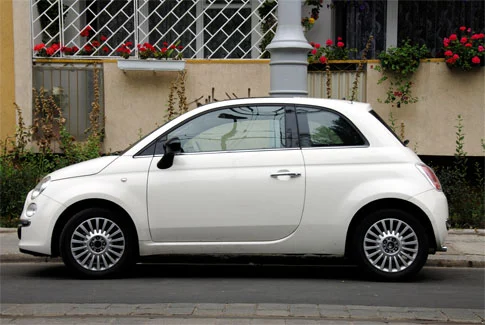 fiat 500 weißer Fiat 500 – Beispiel für Gebrauchtwagenankauf Althausen